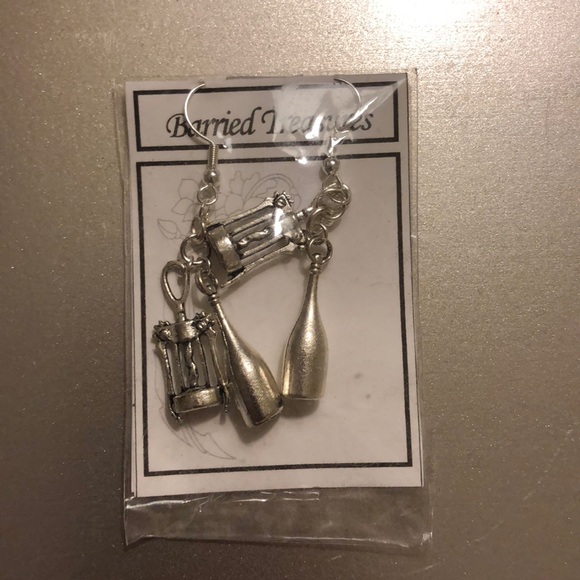 Jewelry - Wine earrings